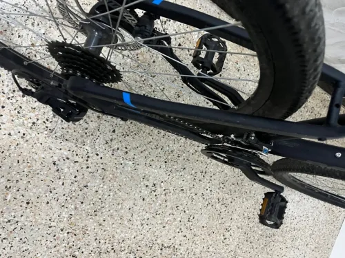Vélos électriques et manuelles
