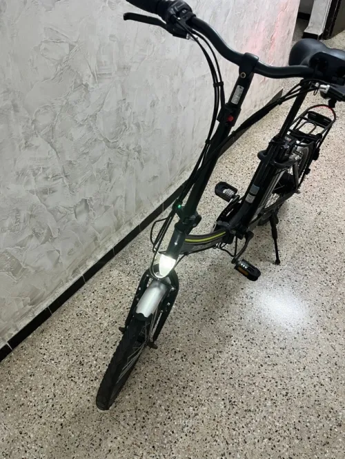Vélos électriques et manuelles