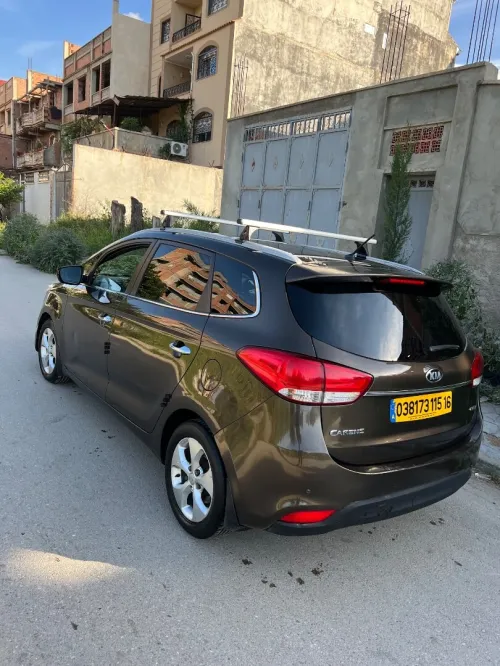 Kia Carens 2015 Luxe