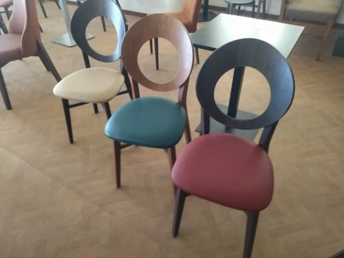 Chaise Bistrot Restaurant / Caféteria en HÊTRE