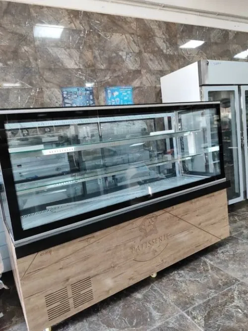 EQUIPMENT DE CAFETERIA