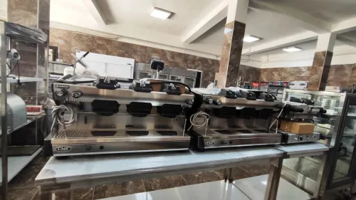 EQUIPMENT DE CAFETERIA