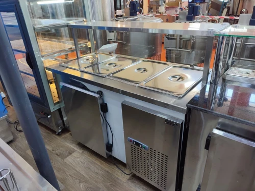 BAIN MARIE