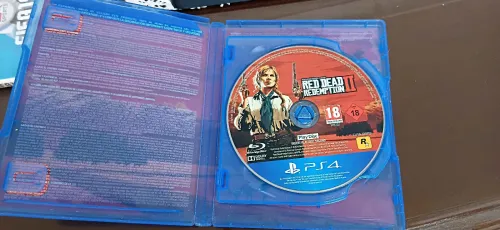 PS4 SLIM 500GB +4CD