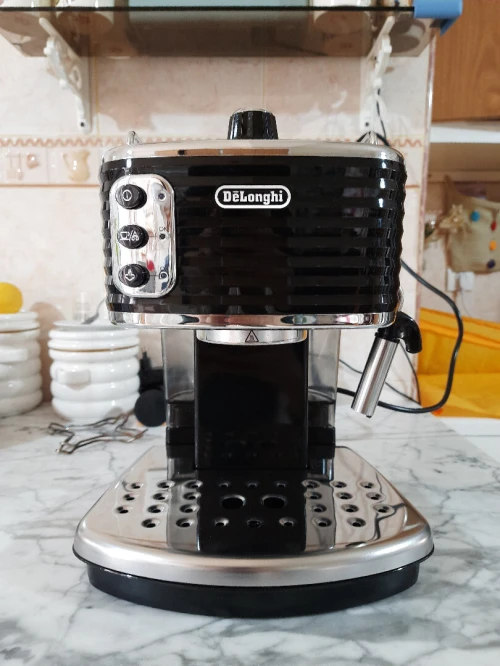 Cafetière Délonghi Scultura