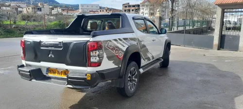 Mitsubishi L200 2022 Doube cabine Evolution