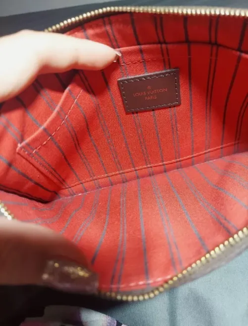 Pochette Louis vuitton en cuir pour femme