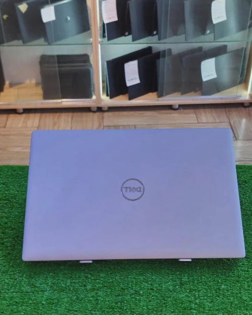 LATITUDE 5520 i7 11eme 16G 512SSD 15.6" FHD 