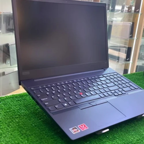 THINKPAD E585 RYZEN 3 2250U 8G 256SSD 15.6'' FHD IPS