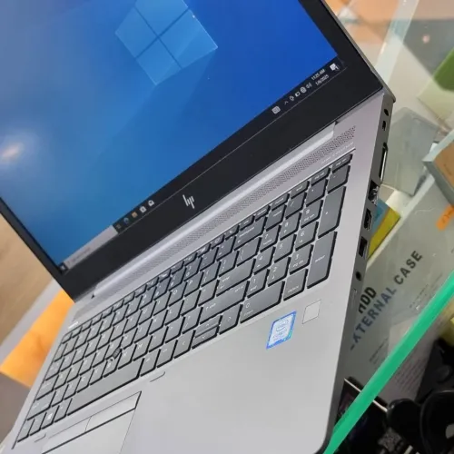 HP ZBOOK I7 8EME 16G 256 SSD 15.6" FHD