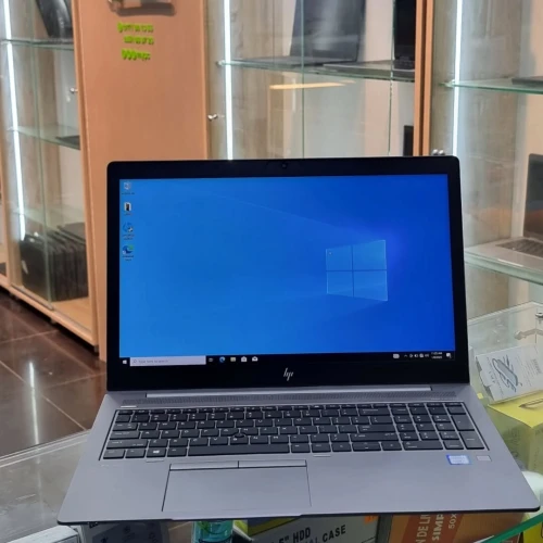 HP ZBOOK I7 8EME 16G 256 SSD 15.6" FHD
