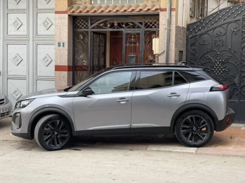 Peugeot 2008 2024 GT