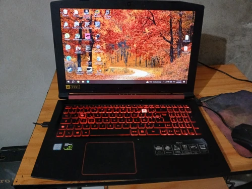 Acer nitro 5 I5-7300HQ gtx 1050ti 4gb
