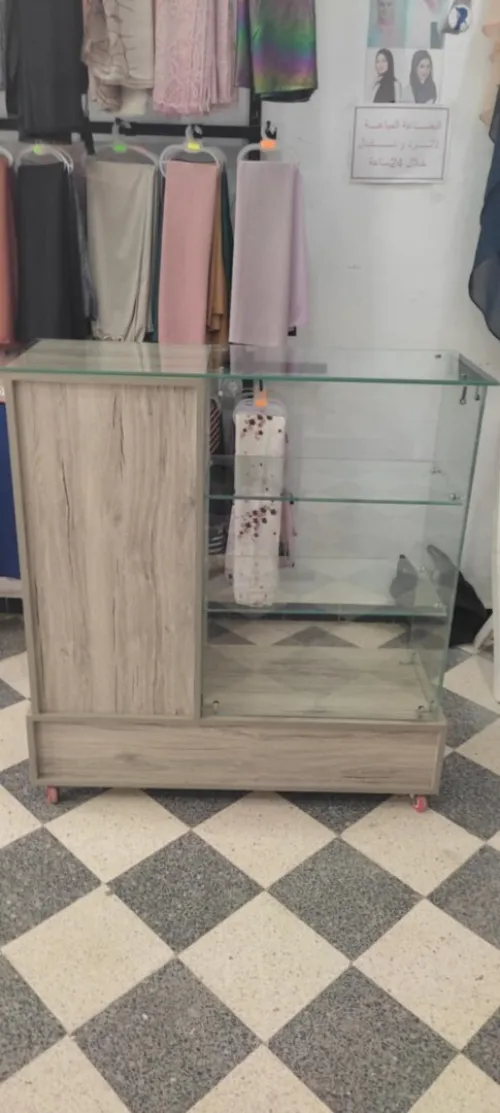 comptoir caisse en verre كونطوار زجاجي