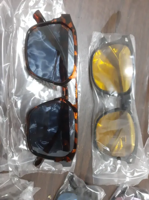 Lunettes. Homme. Femme