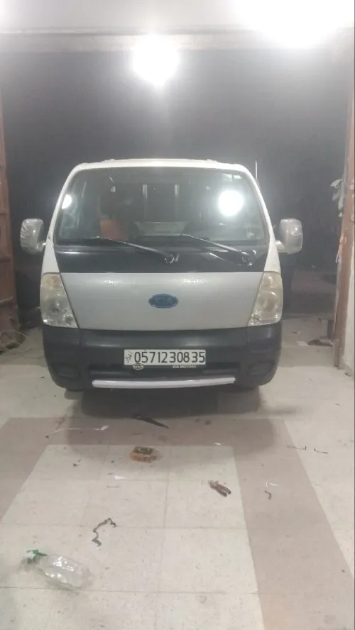 Kia 2700 2008