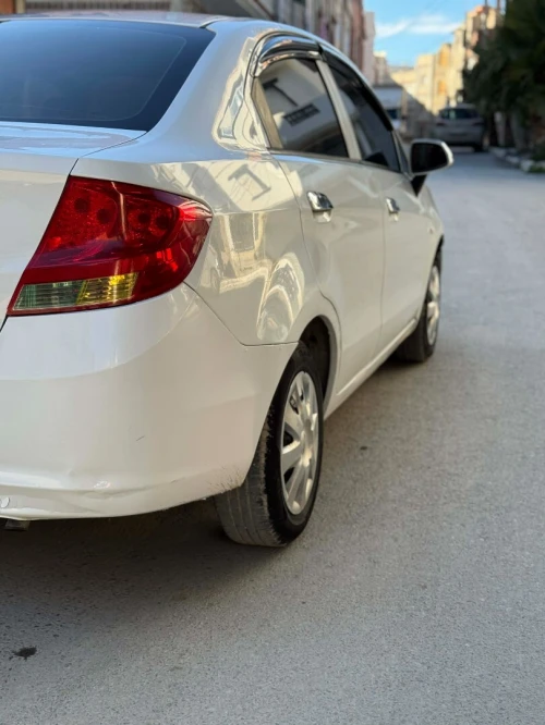 Chevrolet Sail 5 portes 2012 