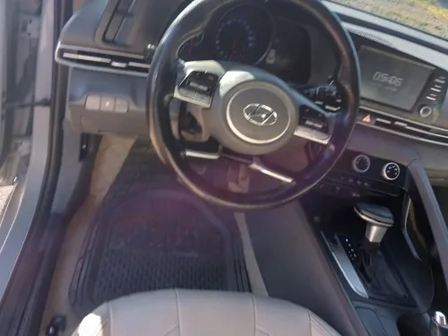 Hyundai Elantra 2021 