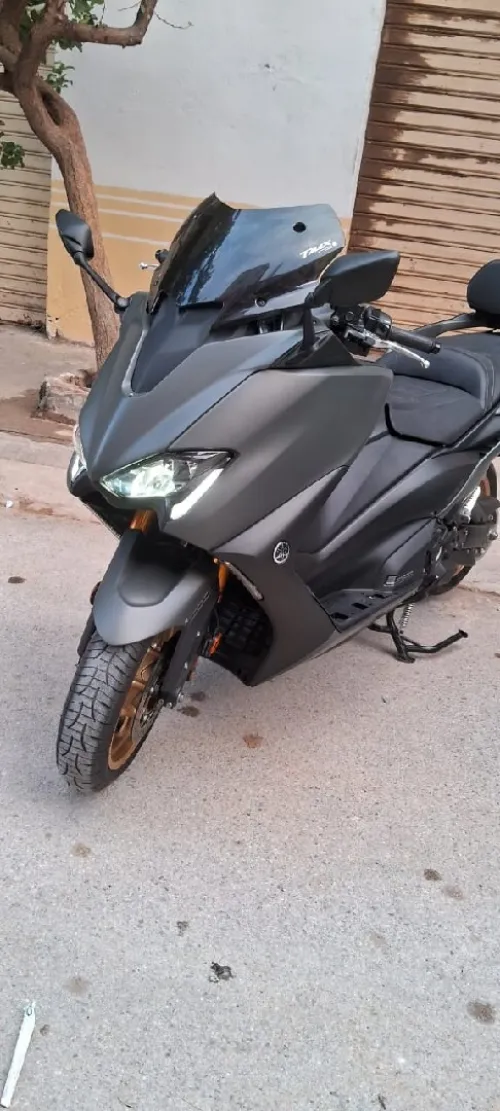 Yamaha Tmax 2021