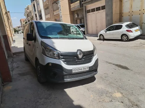 Renault Traffic 2016