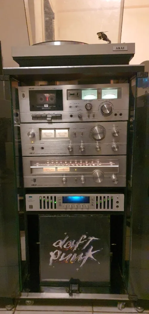 chaine hifi AKAI avec bluetooth