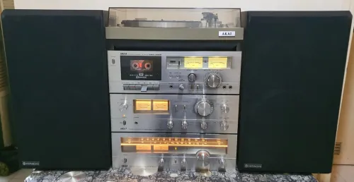 chaine hifi AKAI 2450 avec bluetooth