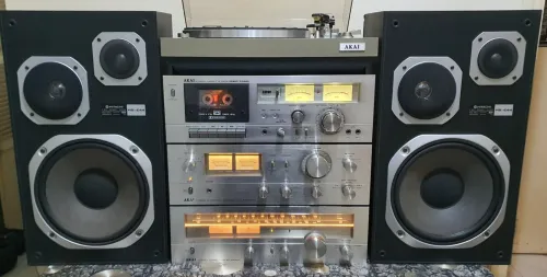 chaine hifi AKAI 2450 avec bluetooth