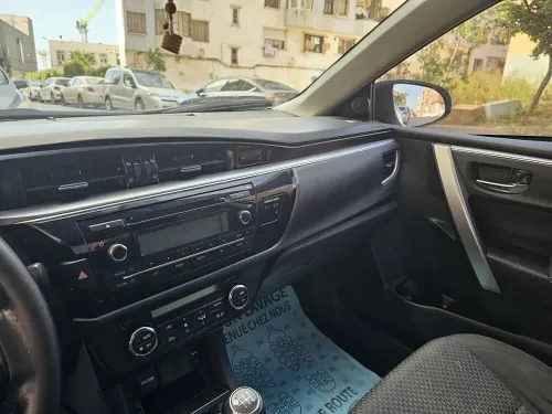 Toyota Corolla 2014 high grade
