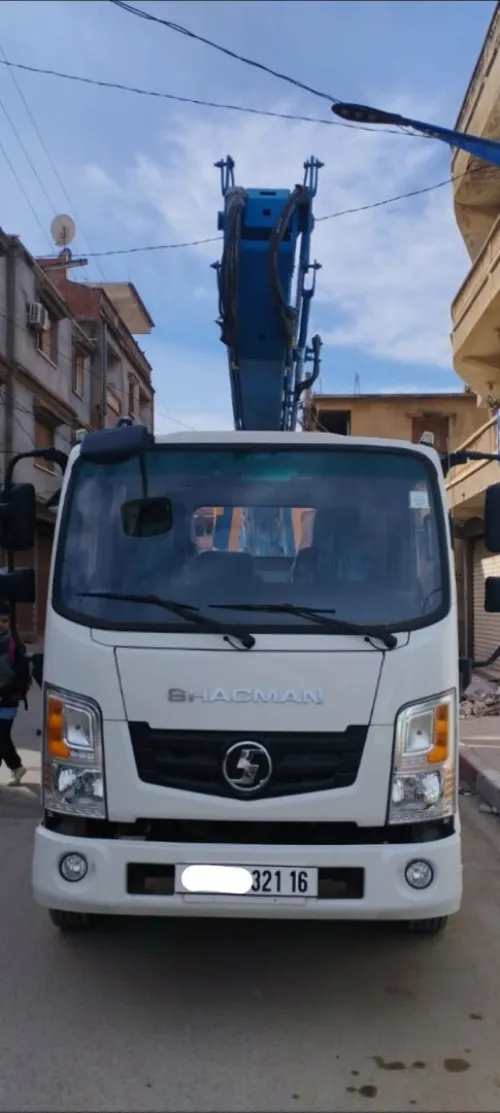 Shacman X9 2021
