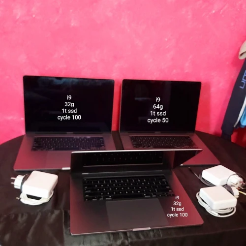 Macbook pro i9 64GB/32GB