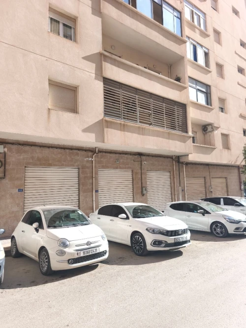 Vente Appartement Niveau de villa F4 Oran Oran