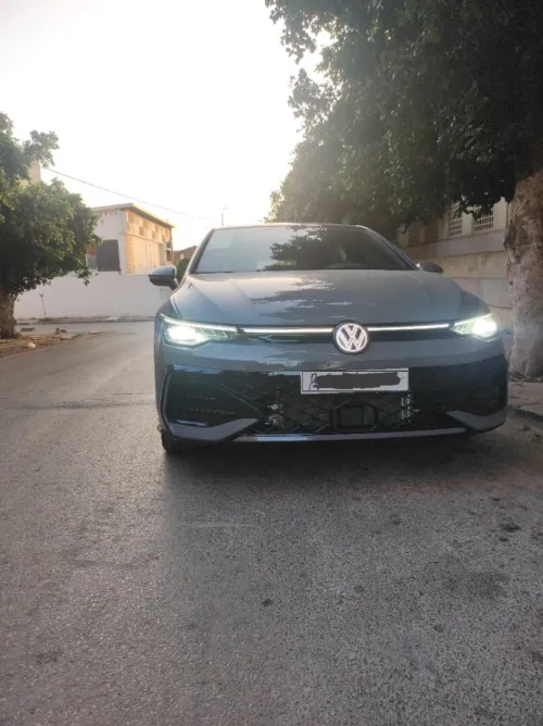 Volkswagen Golf 8 2025 Pro R-line