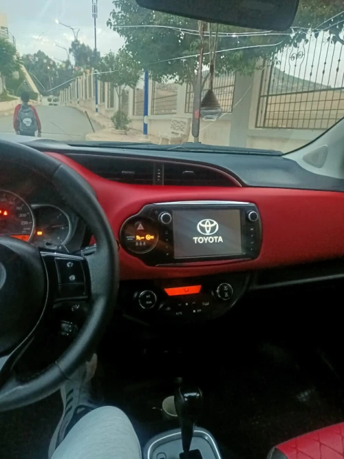 Toyota Yaris 2017 Red Edition