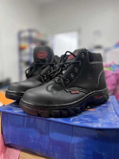 حذاء أمان___chaussures de sécurité