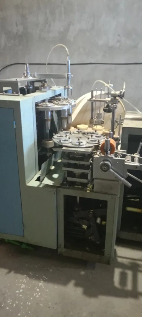 Machine à fabrication de Goblet