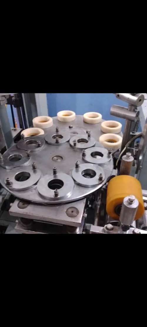 Machine à fabrication de Goblet