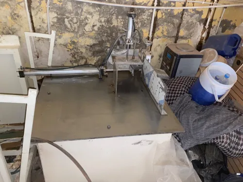 Machine de fabrication de serviettes en papier