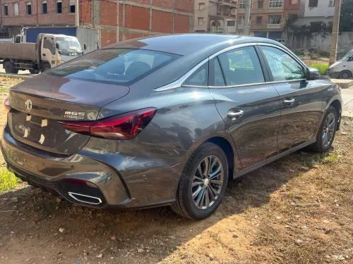 MG Lexury 2025 
