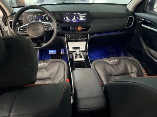 Kia Seltos 2025 Premium + package