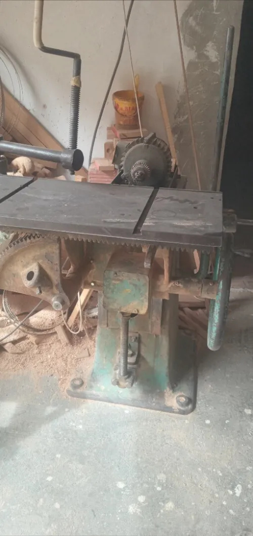 Machine de menuiserie bois