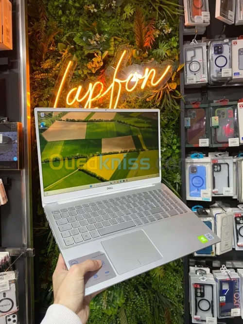 DELL INSPIRON 15 5000 I5 11th 8GB 512GB SSD 15.6 FHD NVIDIA MX250 2GB