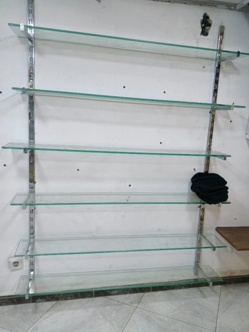 Vetrine et présentoir bureau tabac