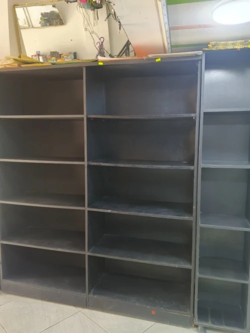 Vetrine et présentoir bureau tabac