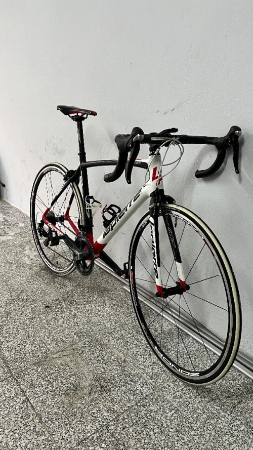 Velo course Lapierre sensium 200