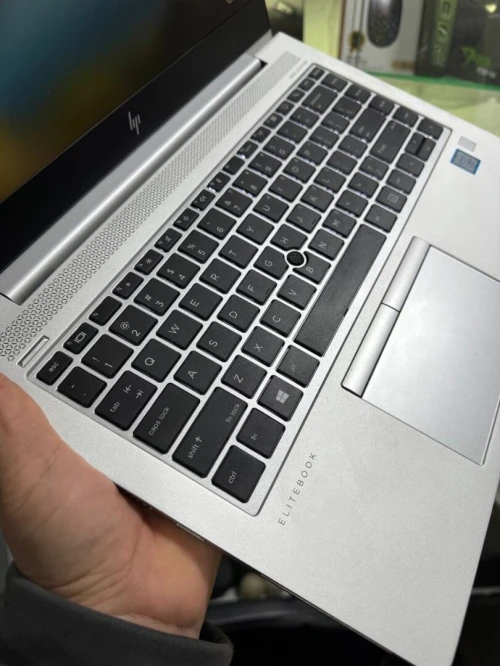 Pc hp elitbook i5 8 eme generation 14 pouce