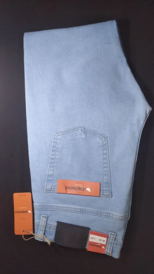 Pantalon jeans et la toile