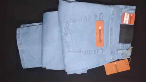 Pantalon jeans et la toile