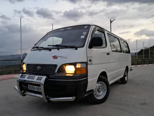 Toyota Hiace 2004