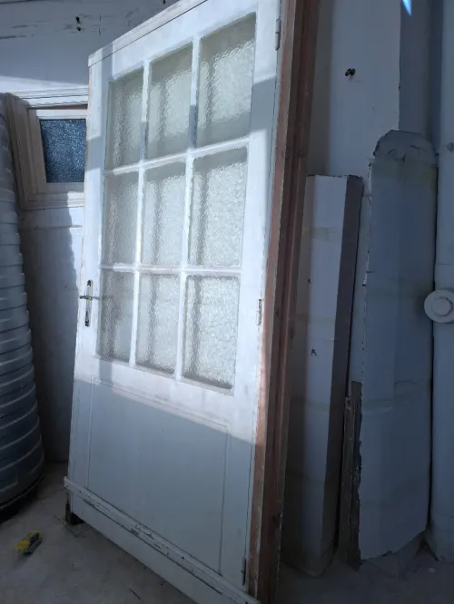 Portes de salon et chambre avec bâti 