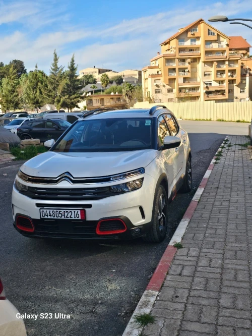 Citroen C5 Aircross  ESSENCE  180 cv 1.6 2022 LA TOUT